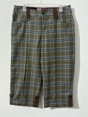 B By Burton Womens Size 6 Plaid Pleated Flannel Capri 20” Inseam Green & Blue